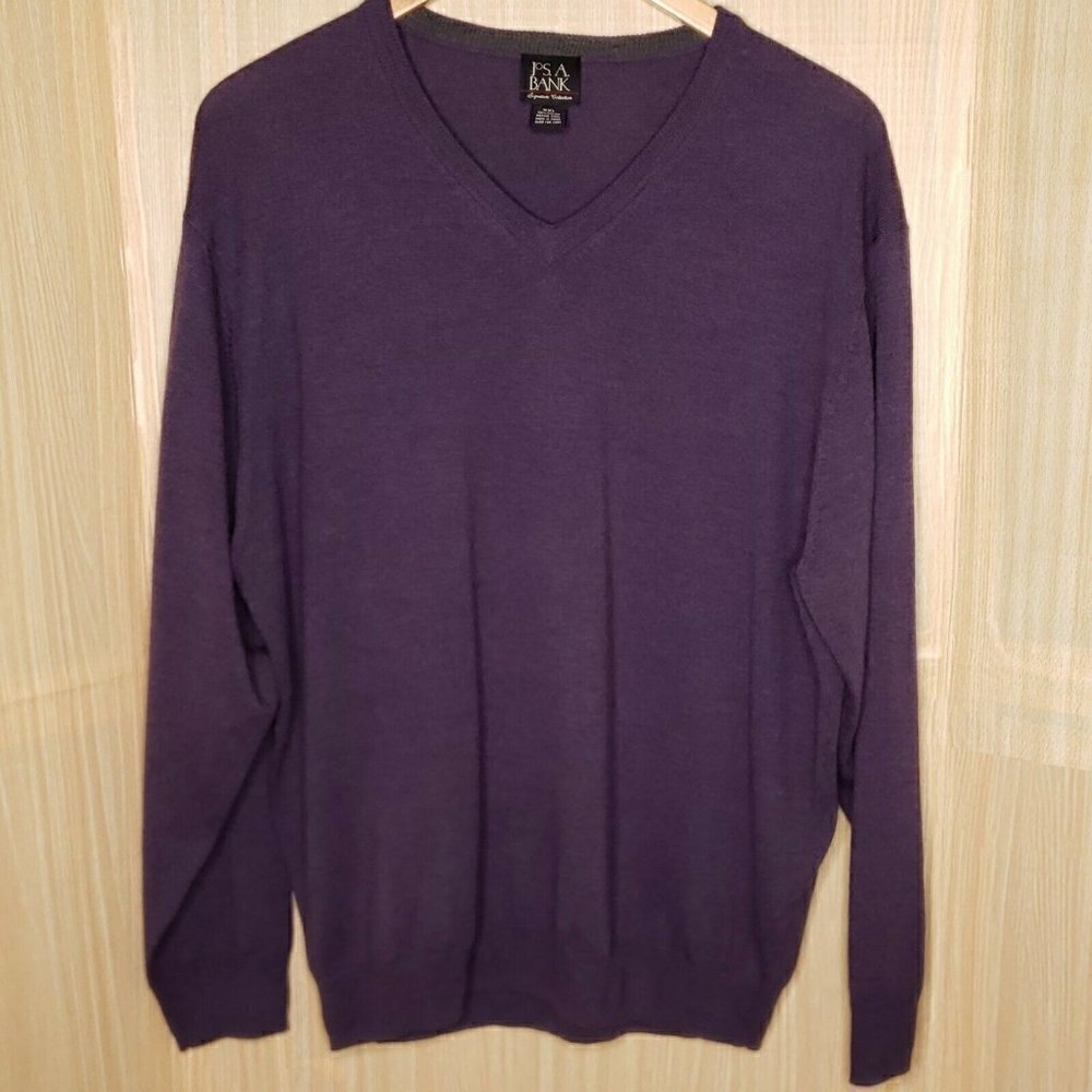 Jos. A. Bank Italian Merino Wool V Neck Sweater
